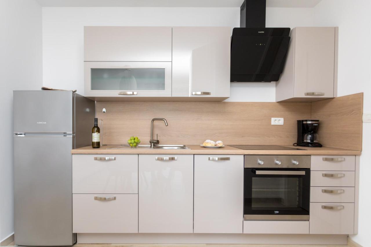 Apartments Jelena فانتاسيسي المظهر الخارجي الصورة