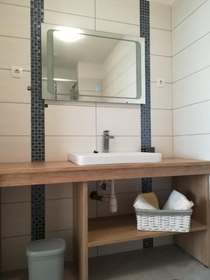 Apartments Jelena فانتاسيسي المظهر الخارجي الصورة